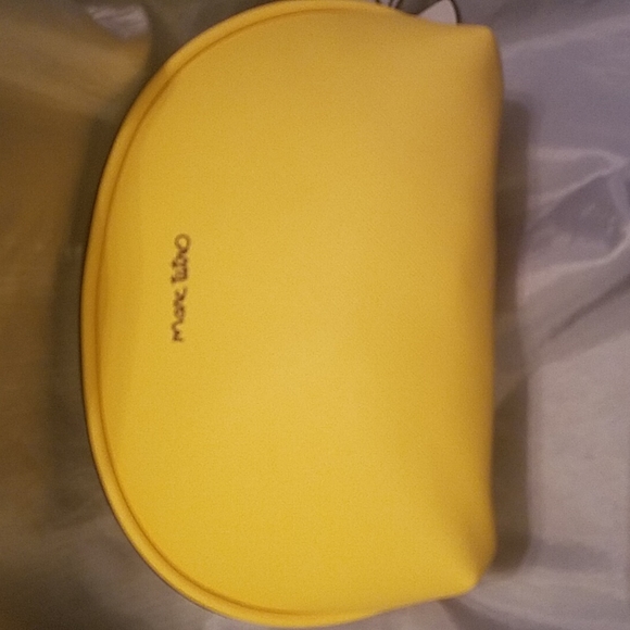 Marc Tetro Dachshund Dog cosmo case NWT - Picture 2 of 3